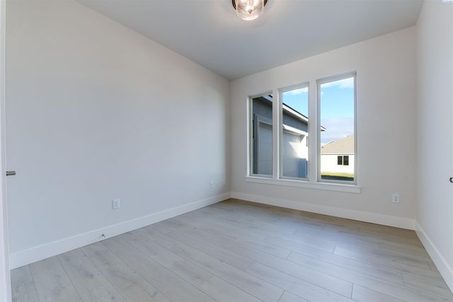 4443 Cowlitz Blvd, Richland, WA 99352