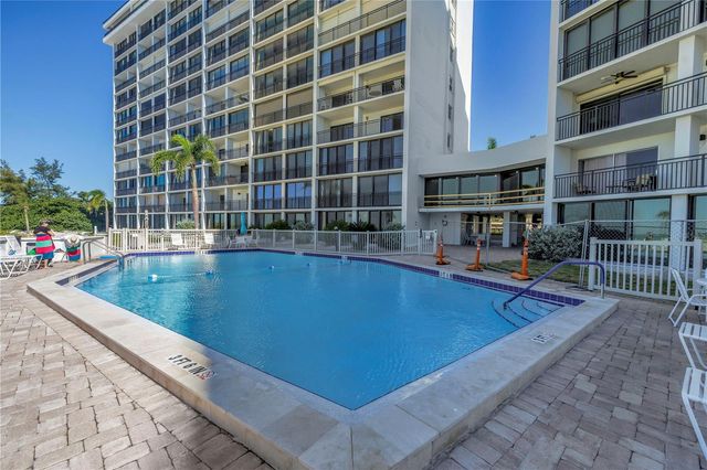 111 WHISPERING SANDS CIRCLE V38, Sarasota, FL 34242