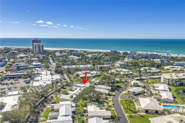 111 WHISPERING SANDS CIRCLE V38, Sarasota, FL 34242