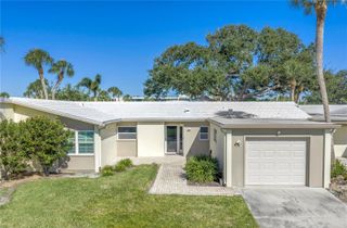 111 WHISPERING SANDS CIRCLE V38, Sarasota, FL 34242