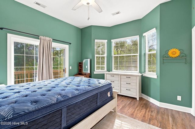 1734 Merriwether Lane SE, Bolivia, NC 28422