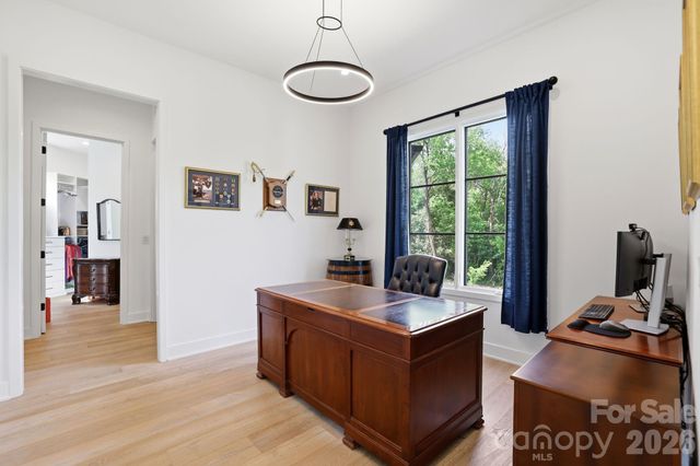 2840 Irby Drive, Charlotte, NC 28209