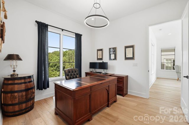 2840 Irby Drive, Charlotte, NC 28209