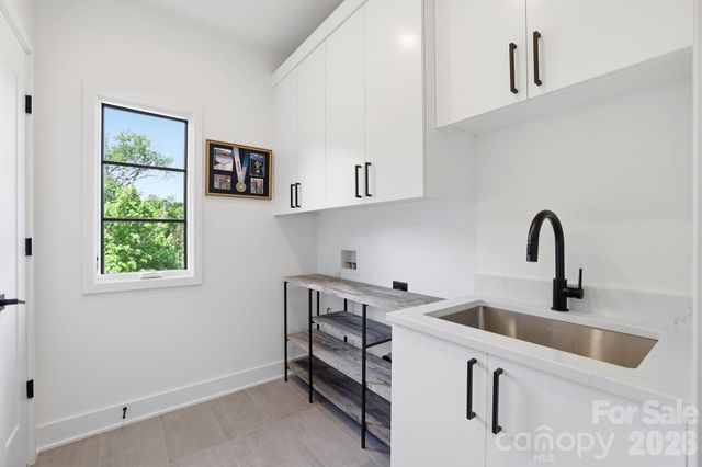 2840 Irby Drive, Charlotte, NC 28209