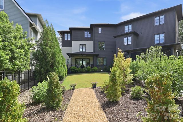 2840 Irby Drive, Charlotte, NC 28209