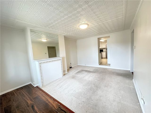 1902 Shamokin St, South Side, PA 15203