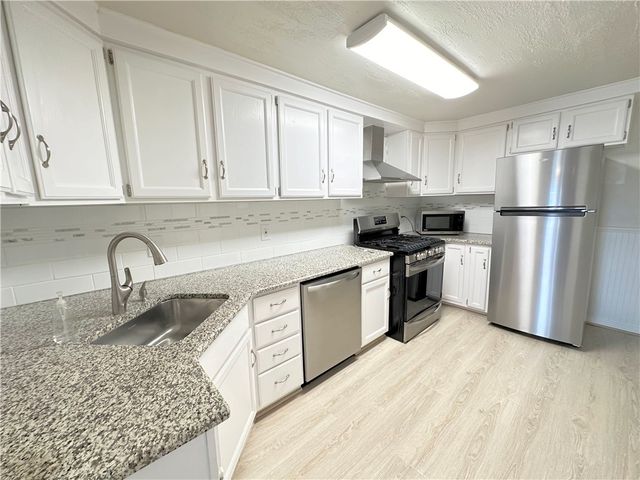 1902 Shamokin St, South Side, PA 15203