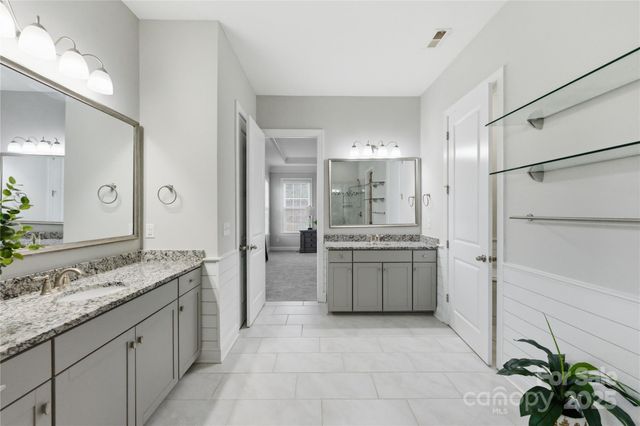 194 Forsythia Lane, Tega Cay, SC 29708