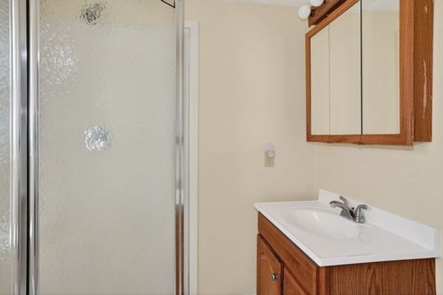 111 Chestnut St, Wilmington, MA 01887