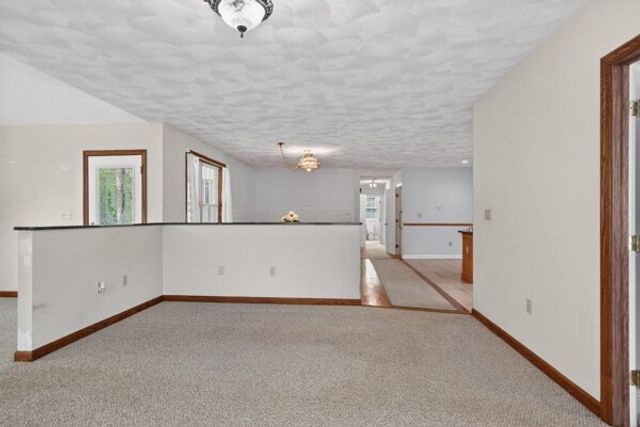 111 Chestnut St, Wilmington, MA 01887