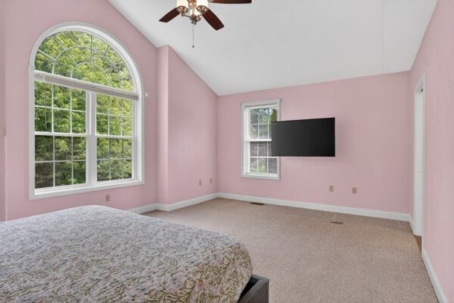 111 Chestnut St, Wilmington, MA 01887