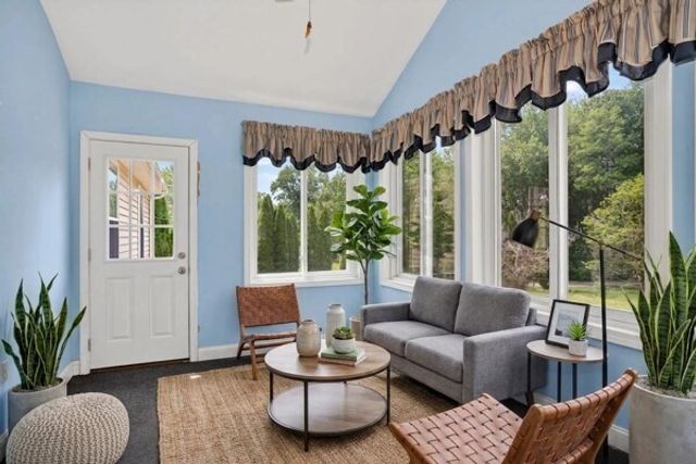 111 Chestnut St, Wilmington, MA 01887