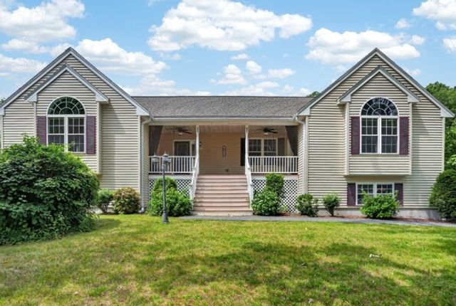 111 Chestnut St, Wilmington, MA 01887