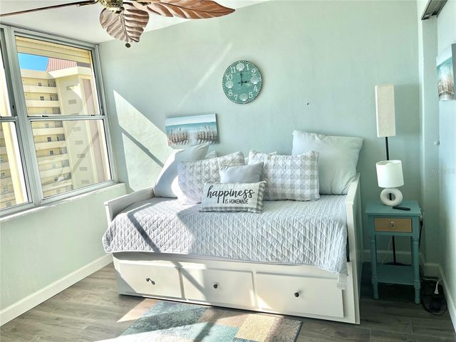 4550 COVE CIRCLE 804, St Petersburg, FL 33708