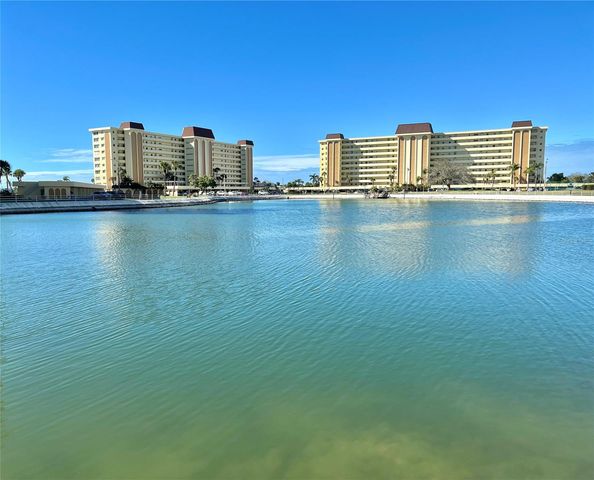4550 COVE CIRCLE 804, St Petersburg, FL 33708