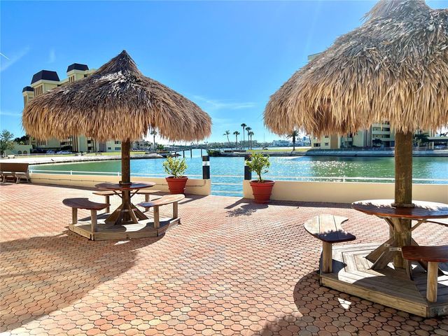 4550 COVE CIRCLE 804, St Petersburg, FL 33708