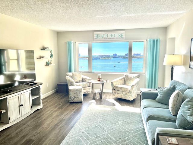 4550 COVE CIRCLE 804, St Petersburg, FL 33708