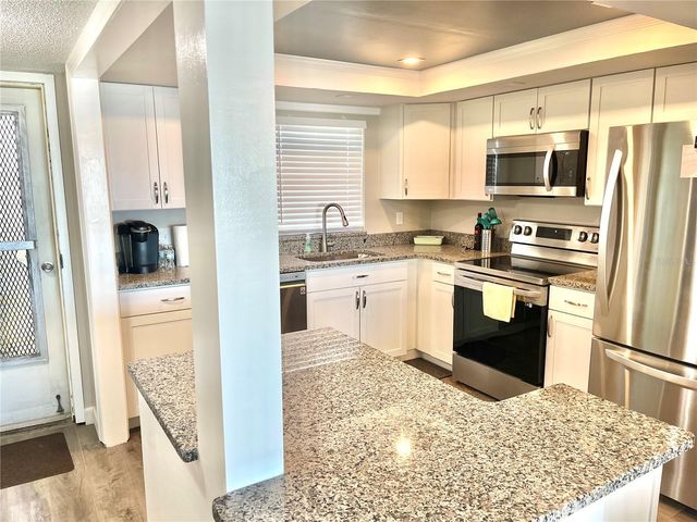 4550 COVE CIRCLE 804, St Petersburg, FL 33708