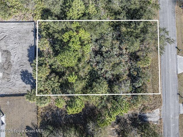 548 Saragassa Avenue SW, Palm Bay, FL 32908