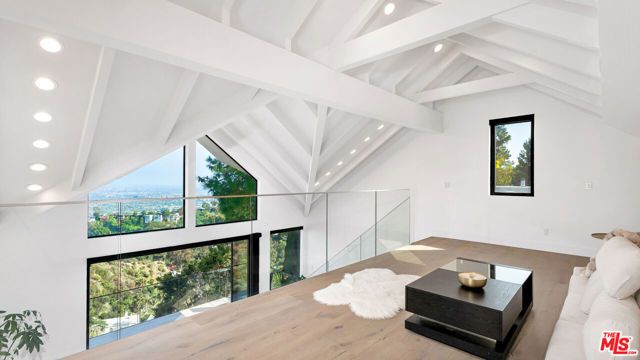 2021 Davies Way, Los Angeles, CA 90046