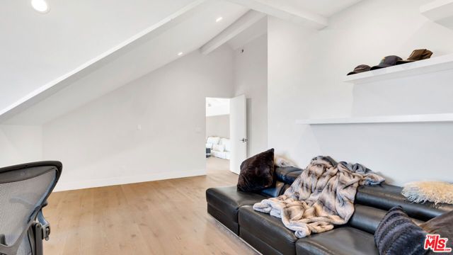 2021 Davies Way, Los Angeles, CA 90046