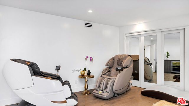 2021 Davies Way, Los Angeles, CA 90046