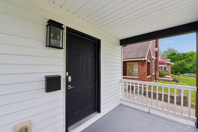1718 Waltham Avenue, North College Hill, OH 45239