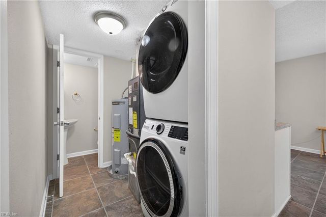 3061 Breslaw CT, Virginia Beach, VA 23453