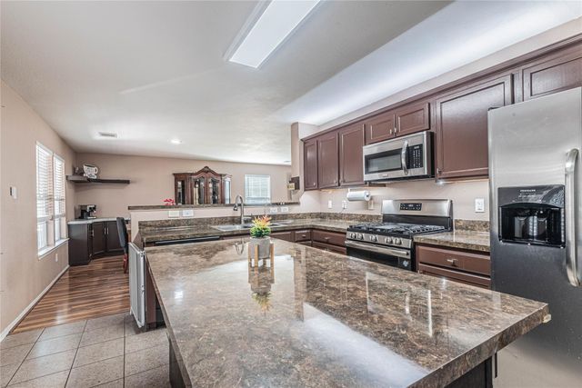 7914 Cypress Edge Drive, Cypress, TX 77433