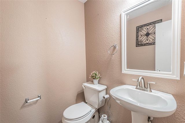 7914 Cypress Edge Drive, Cypress, TX 77433