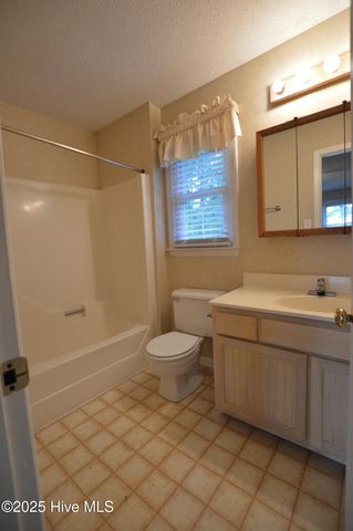 113 Old Post Court, Jacksonville, NC 28546