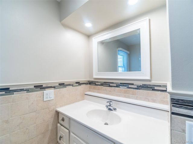 33 Grant Street, Port Chester, NY 10573