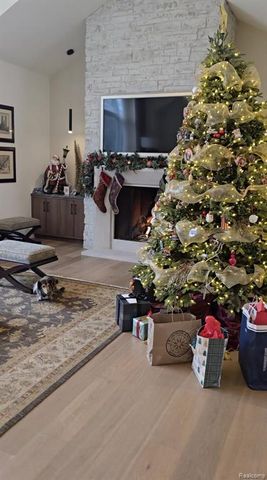 1632 Vista Drive, Oakland, MI 48363