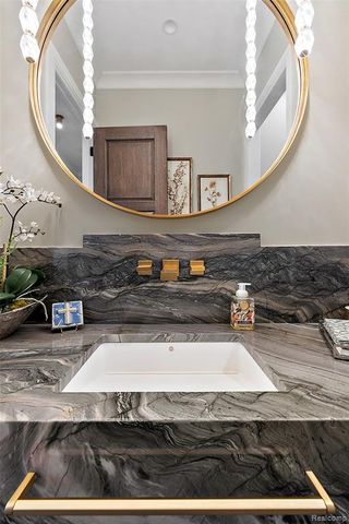 1632 Vista Drive, Oakland, MI 48363