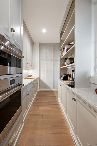 1632 Vista Drive, Oakland, MI 48363