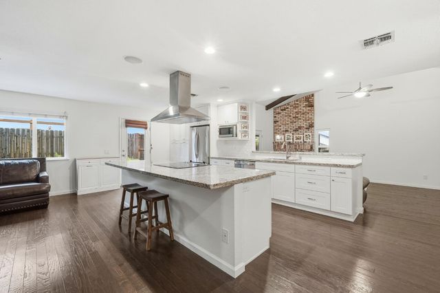 3403 Lindi Ct, Carmichael, CA 95608