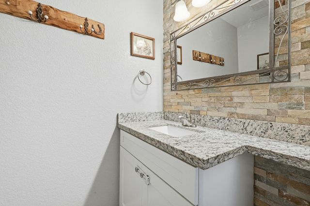 3403 Lindi Ct, Carmichael, CA 95608