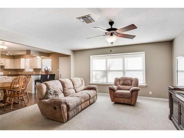 10506 School House LN, Austin, TX 78750