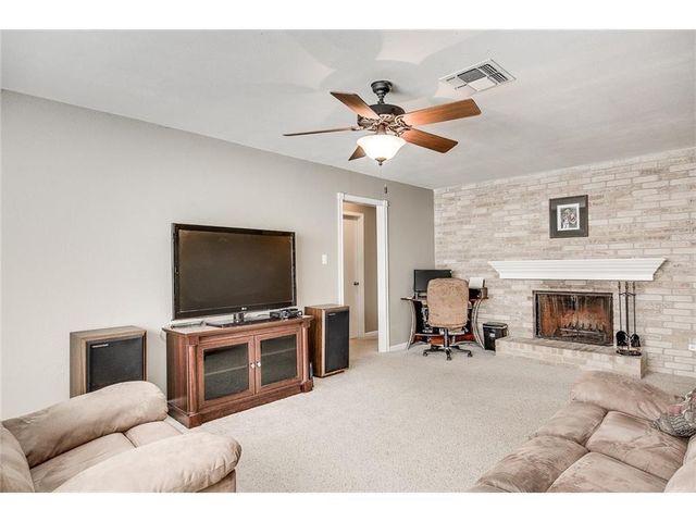 10506 School House LN, Austin, TX 78750