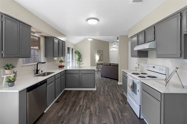 710 Austin Drive, Desoto, TX 75115