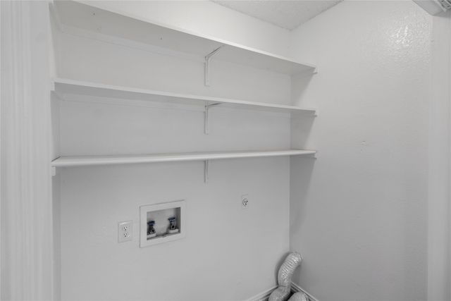 710 Austin Drive, Desoto, TX 75115