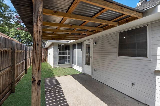 710 Austin Drive, Desoto, TX 75115