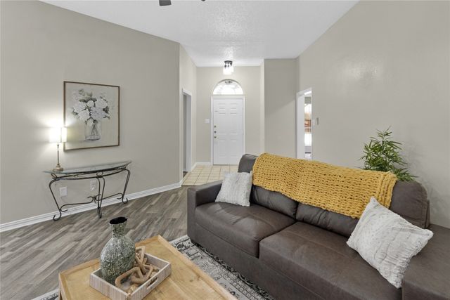 710 Austin Drive, Desoto, TX 75115
