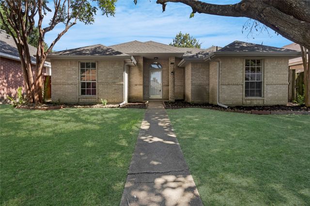 710 Austin Drive, Desoto, TX 75115
