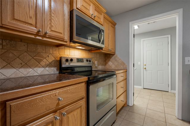 831 E Elgin Place, Broken Arrow, OK 74012