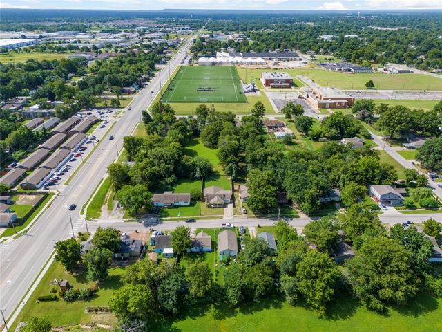 831 E Elgin Place, Broken Arrow, OK 74012