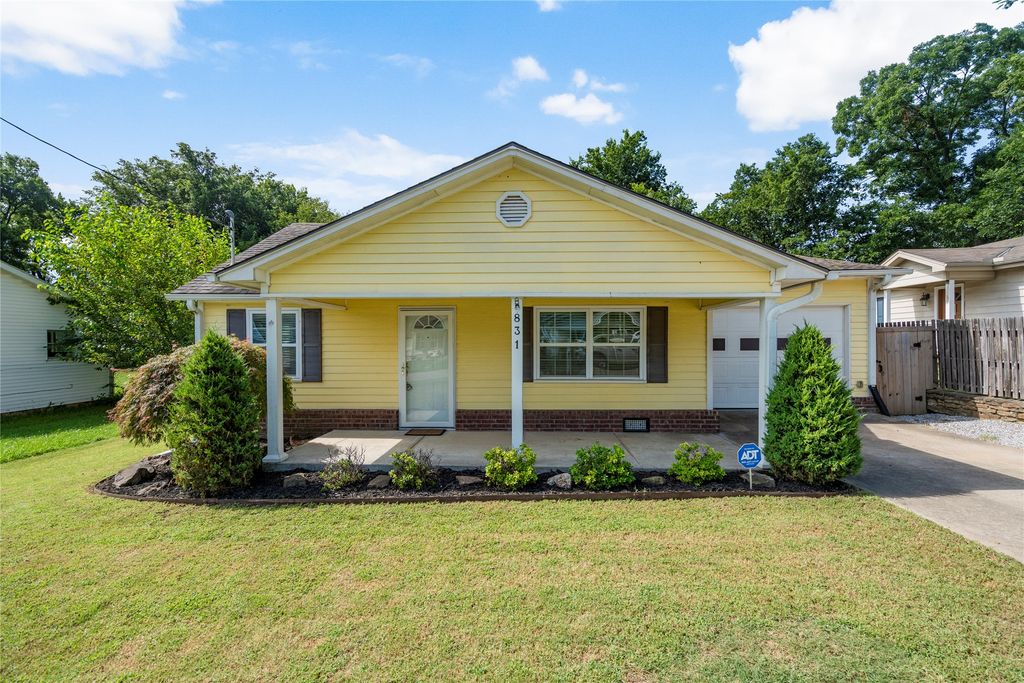 831 E Elgin Place, Broken Arrow, OK 74012