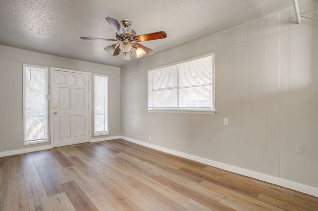 3112 Willow Park Street, Richland Hills, TX 76118
