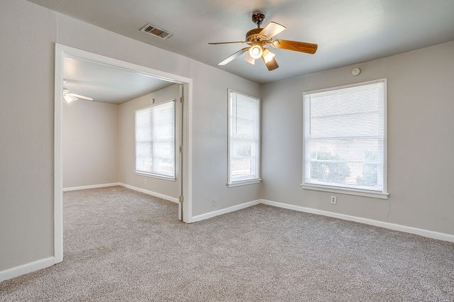 3112 Willow Park Street, Richland Hills, TX 76118