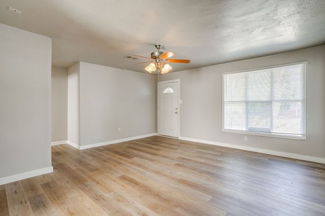 3112 Willow Park Street, Richland Hills, TX 76118